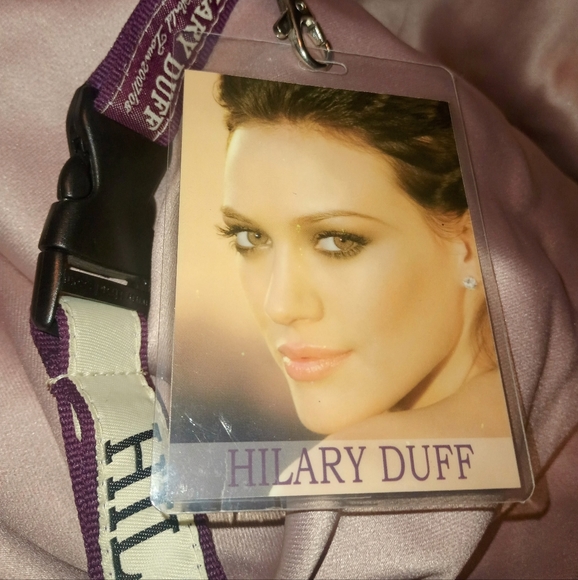 Hilary Duff 2007 Dignity World Tour - Picture 6 of 8